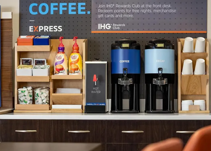 Holiday Inn Express & Suites Colorado Springs Central By Ihg